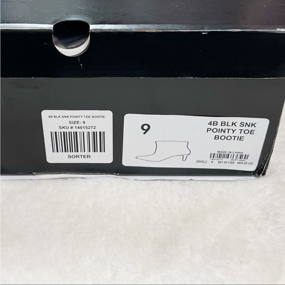 NWT Torrid Pointed Toe Snakeskin Heeled Booties in Black - Picture 5 of 8